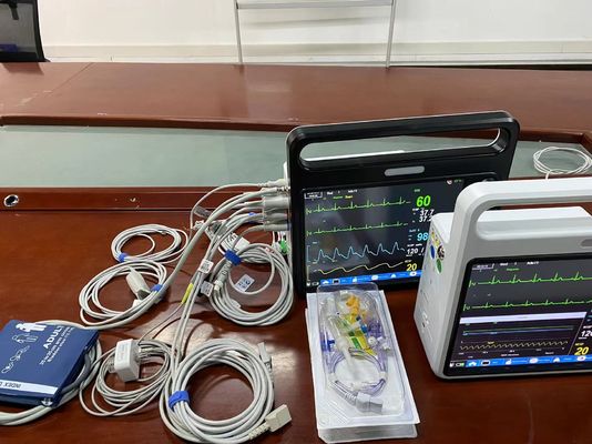 Medical Pediatric Multipara Monitor , Portable Vitals Monitor For Neonate