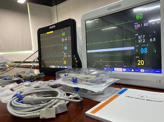 1024X768 LCD Veterinary Multiparameter Monitor , Vitals Monitoring Devices With 15 Inch