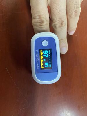 Portable OLED Fingertip Pulse Oximeter Medical For Clinic Home, blood oxygen monitor