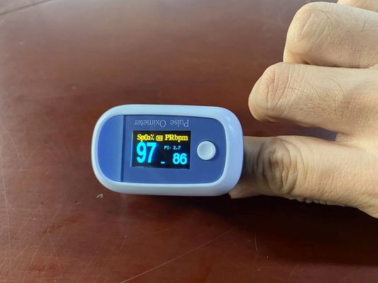 0.96 Inch OLED Fingertip Pulse Oximeter Small Manual Four Direction Adjustable