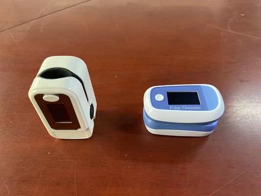Medical Blood Oxygen Finger Sensor , OLED Display Oximeter For SPO2 Monitoring, blood oxygen monitor