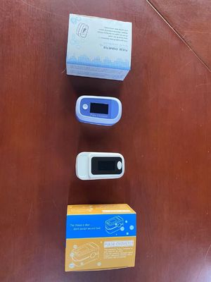 Small Adjustable Medical Fingertip Pulse Oximeter OLED For Adult Child, blood oxygen monitor