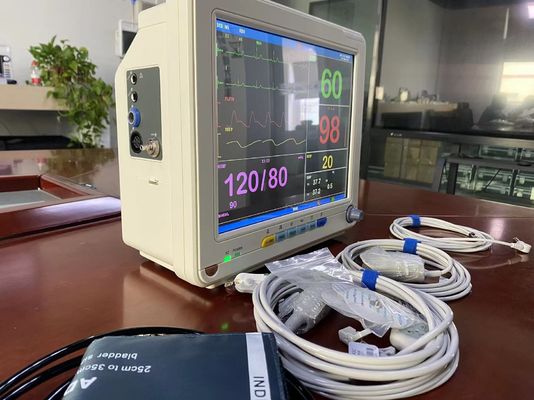 Lightweight Hospital Patient Vital Signs Monitors With ECG SPO2 NIBP Temp Measurement