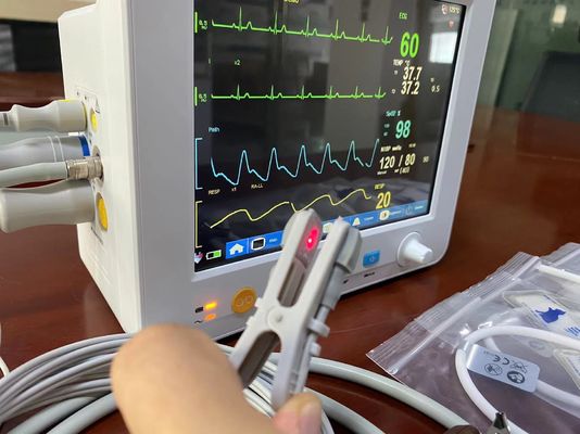 Portable Veterinary Patient Monitor 8.4 Inch High Accuracy For EtCO2 ECG SPO2 NIBP Temp