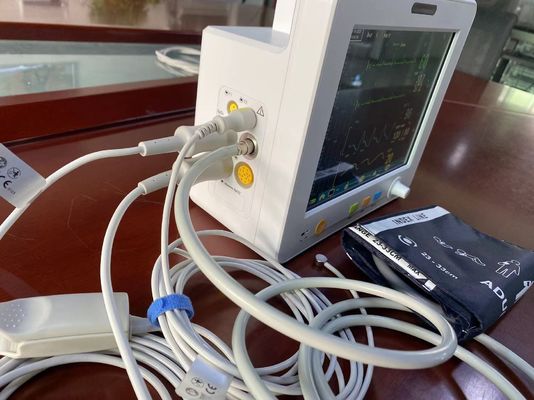 8.4 Inch TFT LCD Multi Parameter Patient Monitor High Accuracy For Adult Pediatric Neonate
