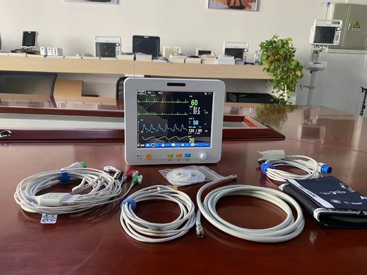 Lightweight 8.4 Inch Portable Patient Monitor, ECG SPO2 NIBP Temp Vital Signs Monitors