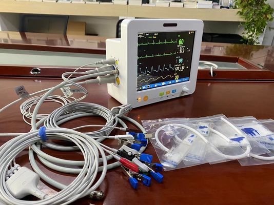Portable Veterinary Patient Monitor 8.4 Inch High Accuracy For EtCO2 ECG SPO2 NIBP Temp