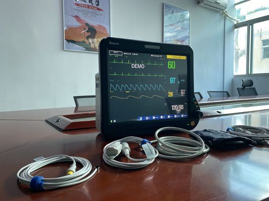 15 inch portable multi parameter patient monitors with HL7 compatible, USB dataouput, VGA, nurse calling and vital sings